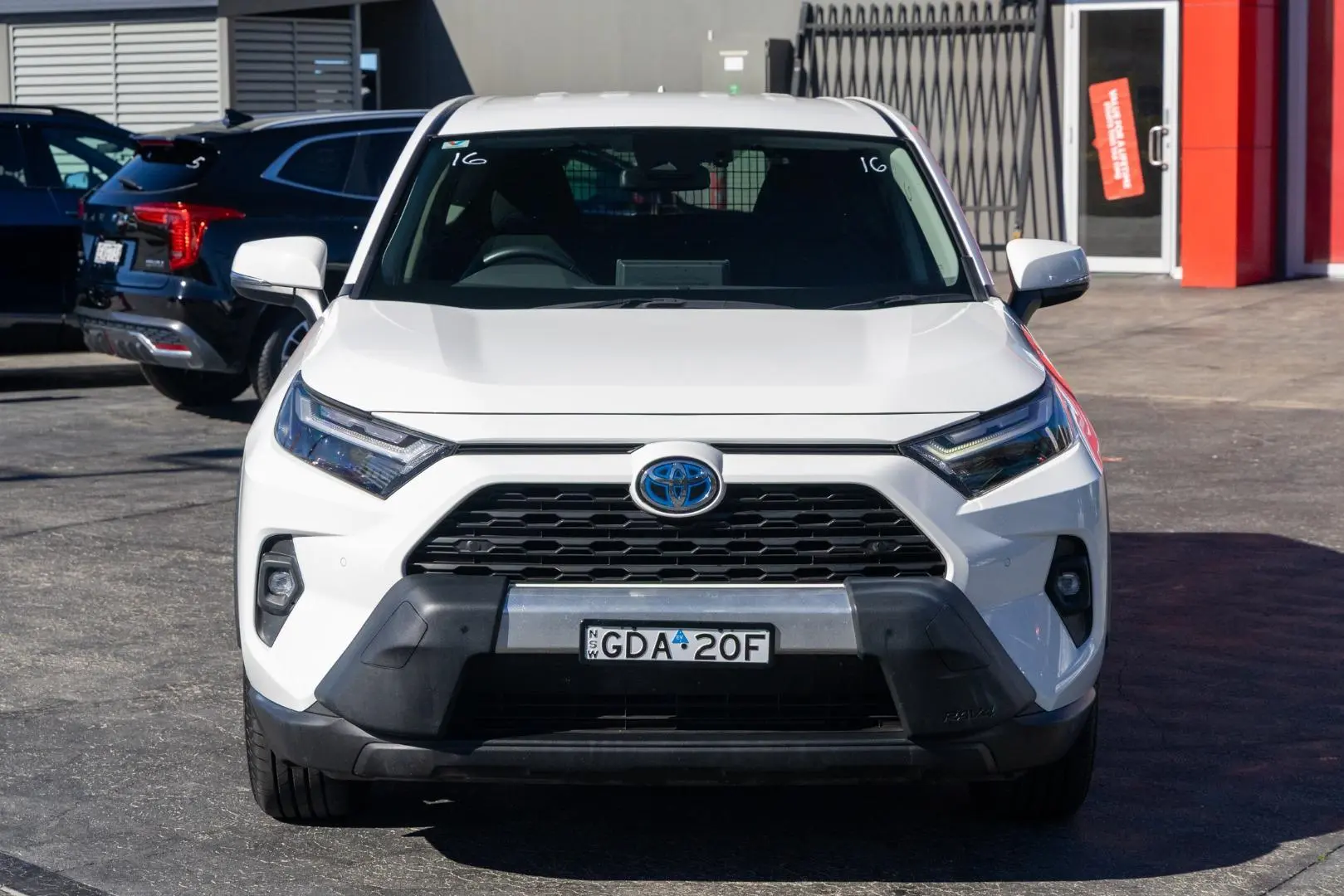 2022 Toyota RAV4 Gallery Image 4