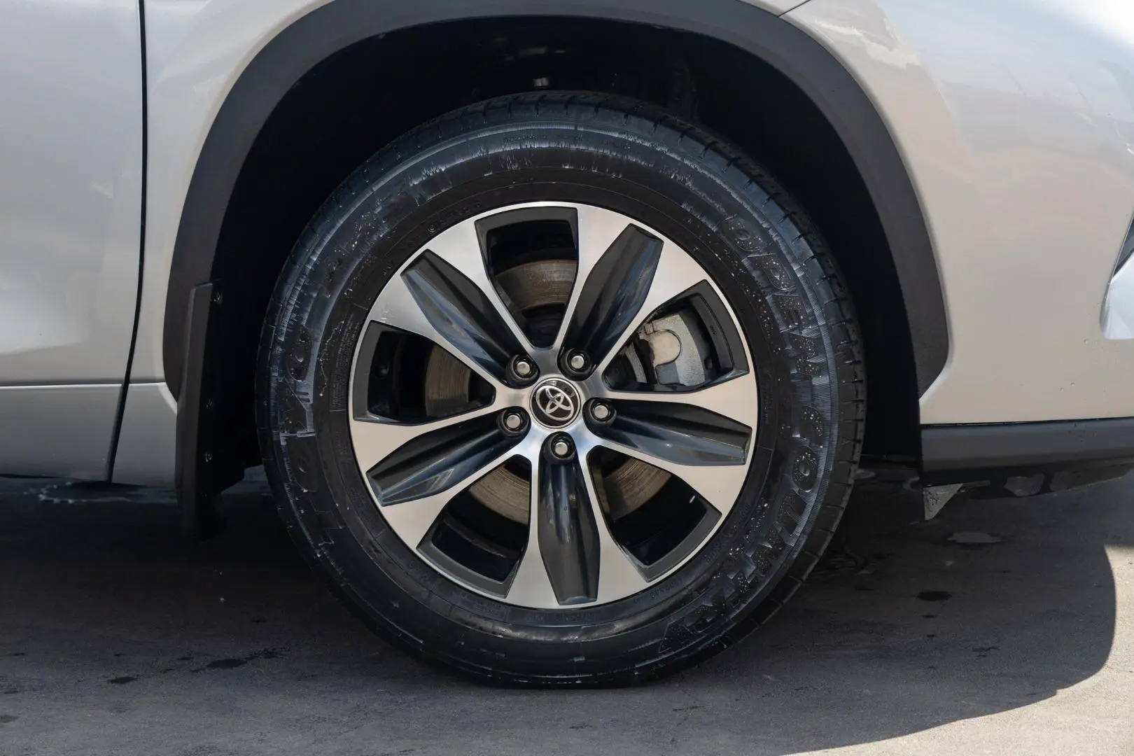 2021 Toyota Kluger Gallery Image 23