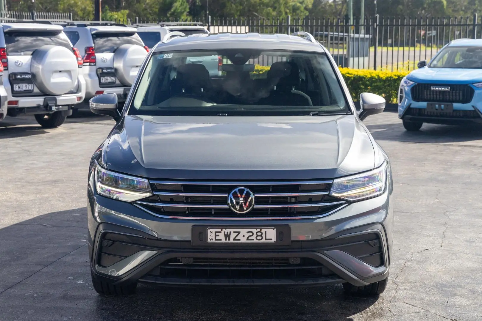 2022 Volkswagen Tiguan Gallery Image 4