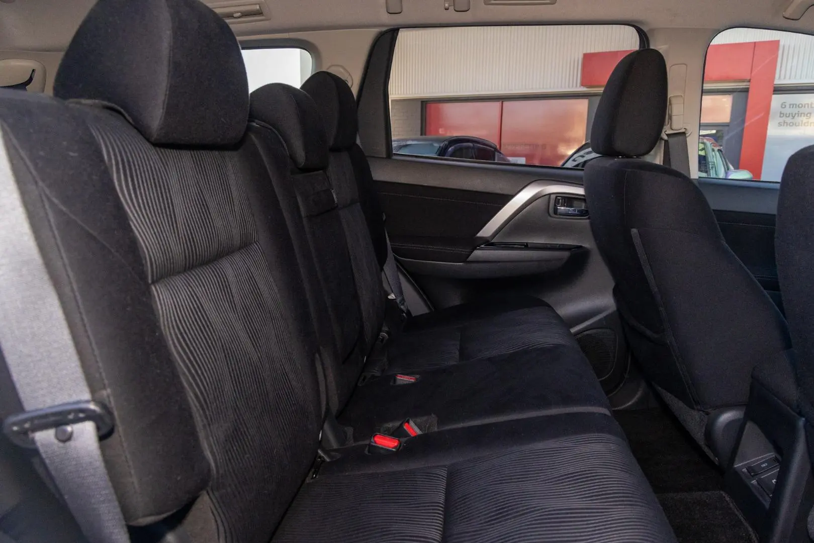 2022 Mitsubishi Pajero Sport Gallery Image 9
