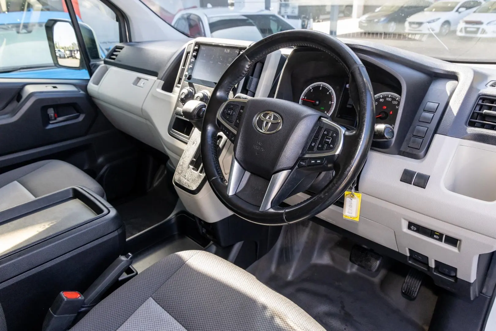 2023 Toyota Hiace Gallery Image 7
