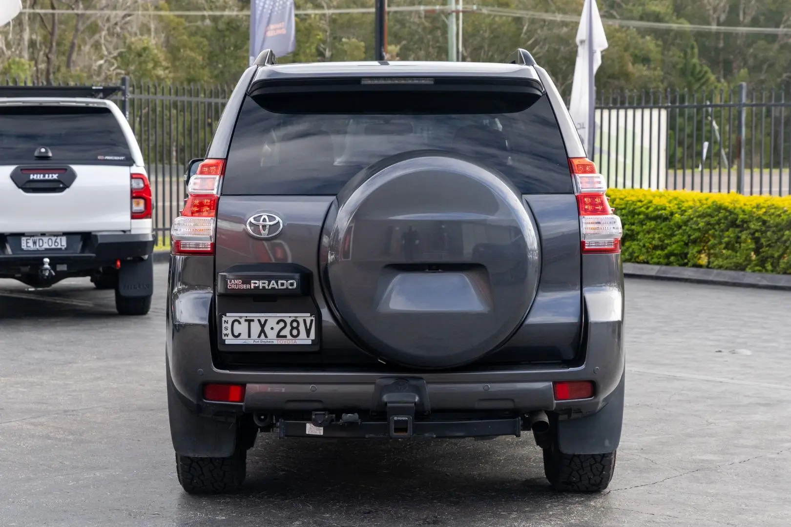 2014 Toyota Landcruiser Prado Gallery Image 5