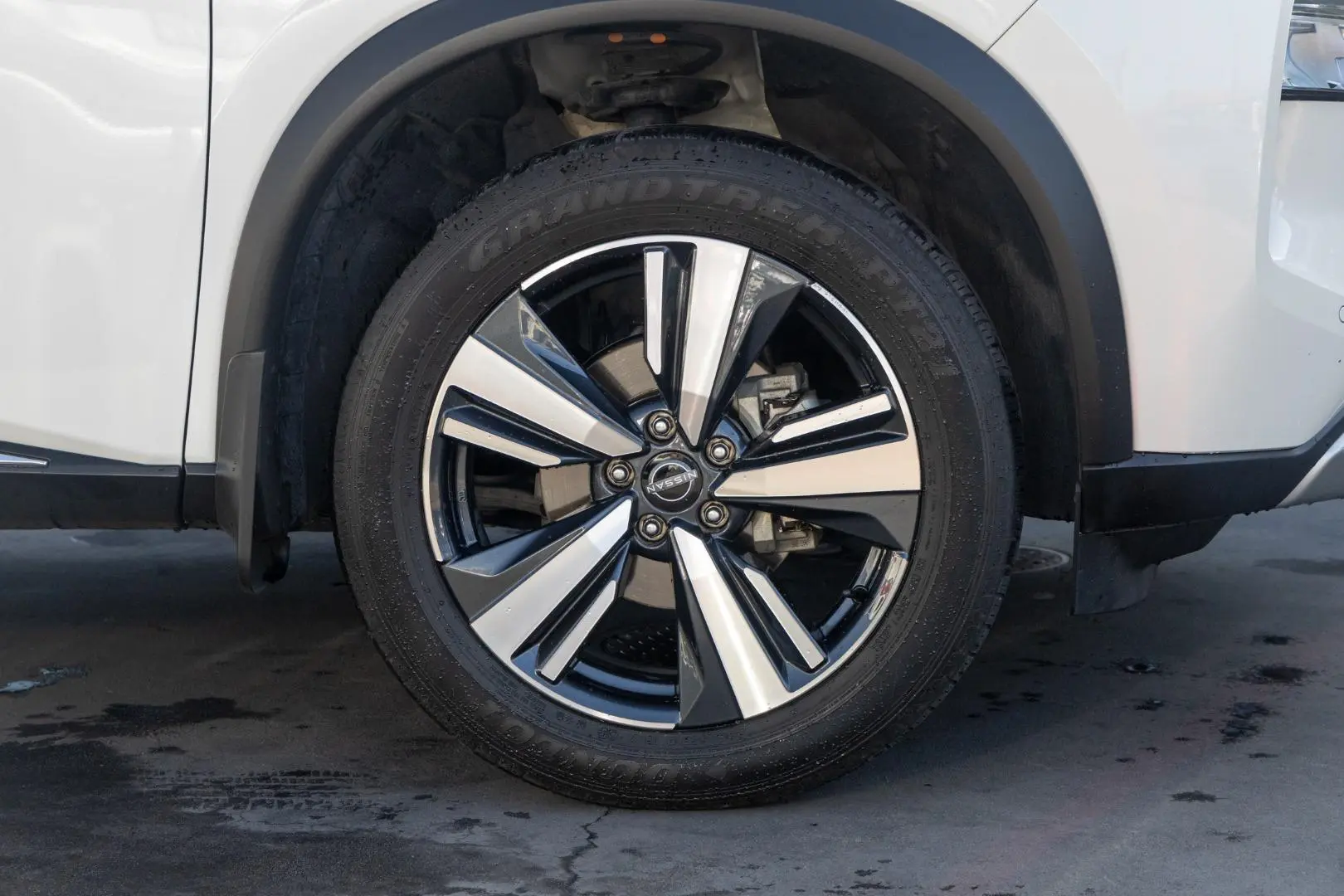 2023 Nissan X-TRAIL Gallery Image 23