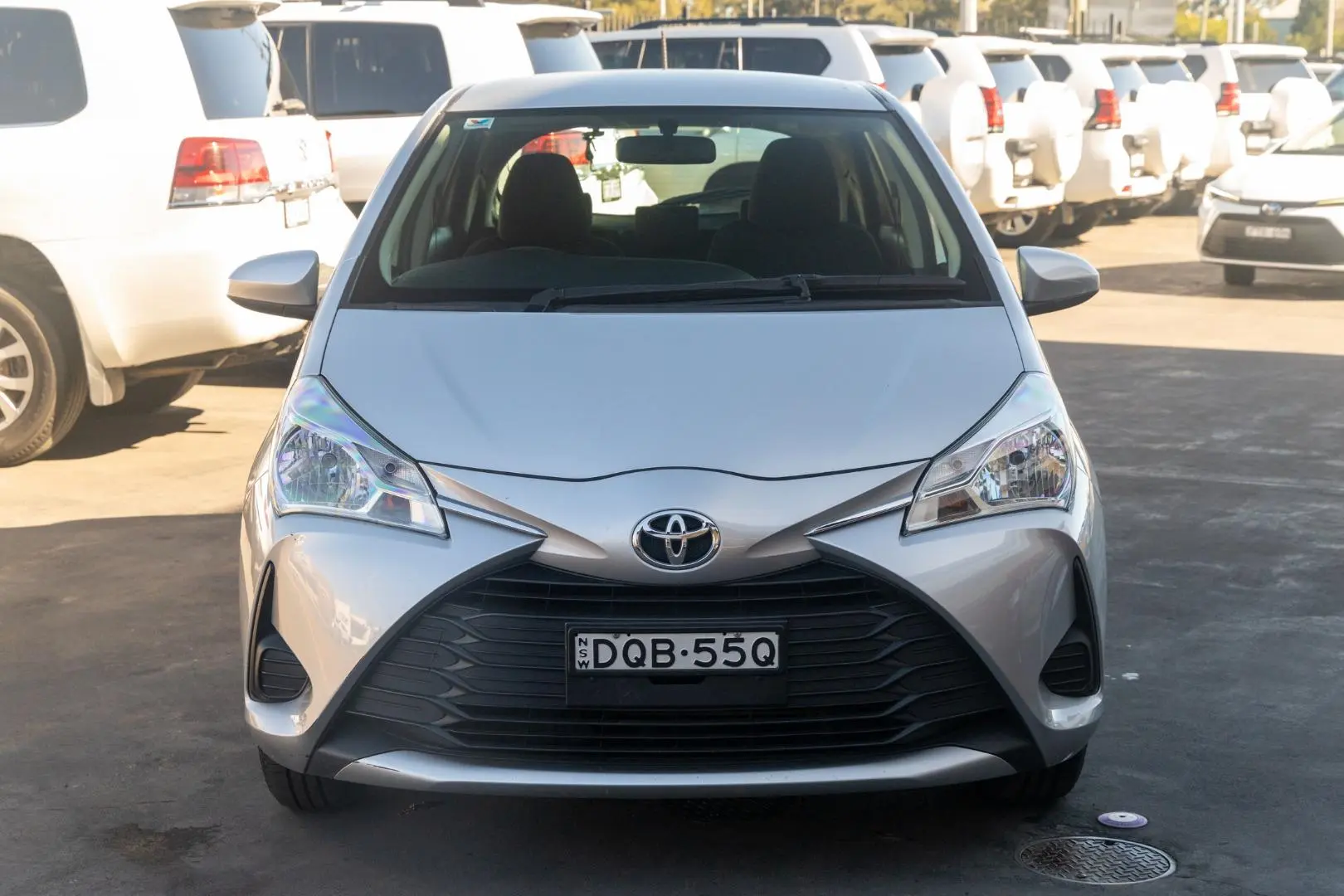 2017 Toyota Yaris Gallery Image 4