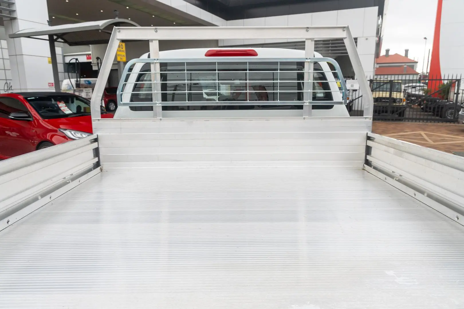 2023 Isuzu D-MAX Gallery Image 19