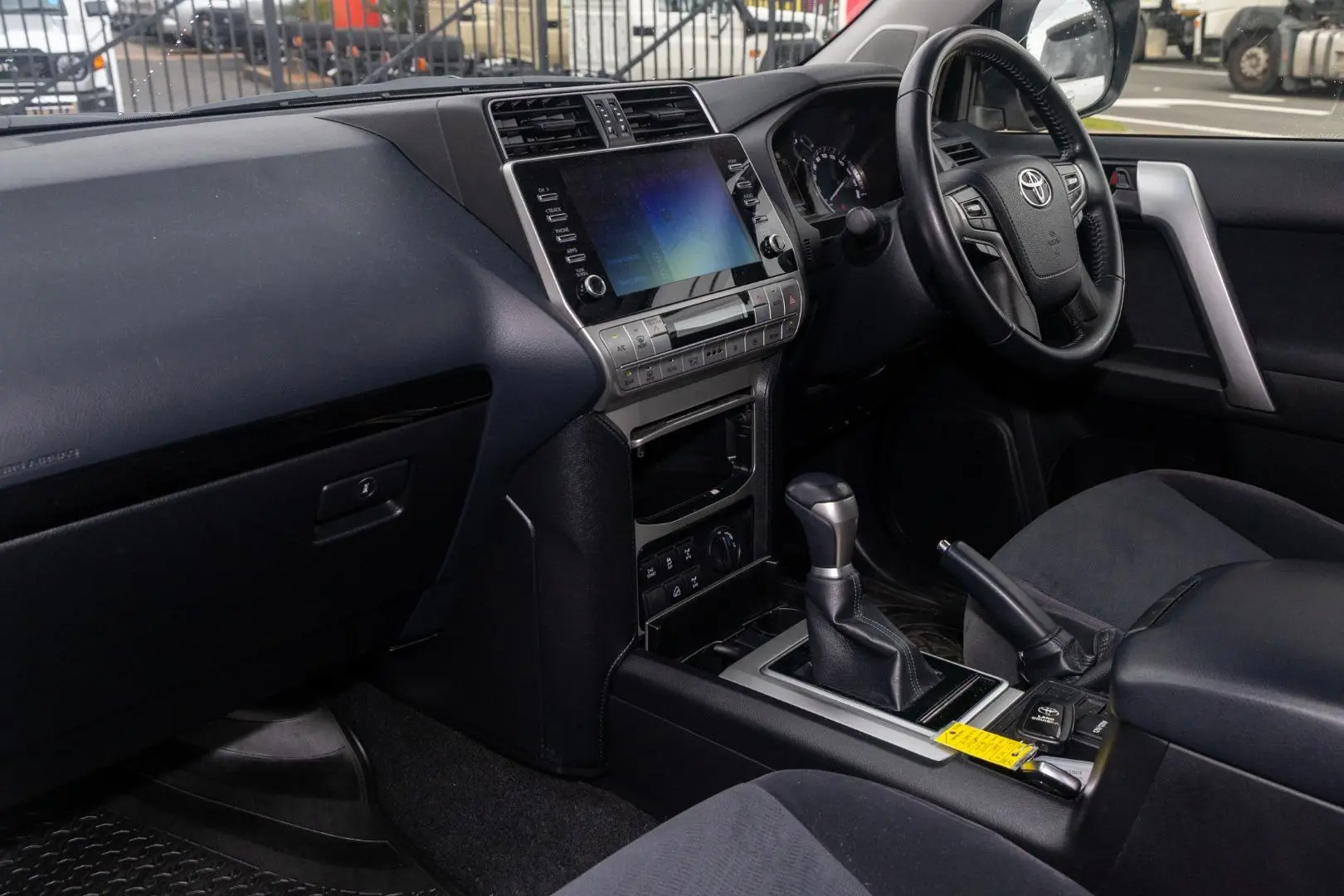 2021 Toyota Landcruiser Prado Gallery Image 8