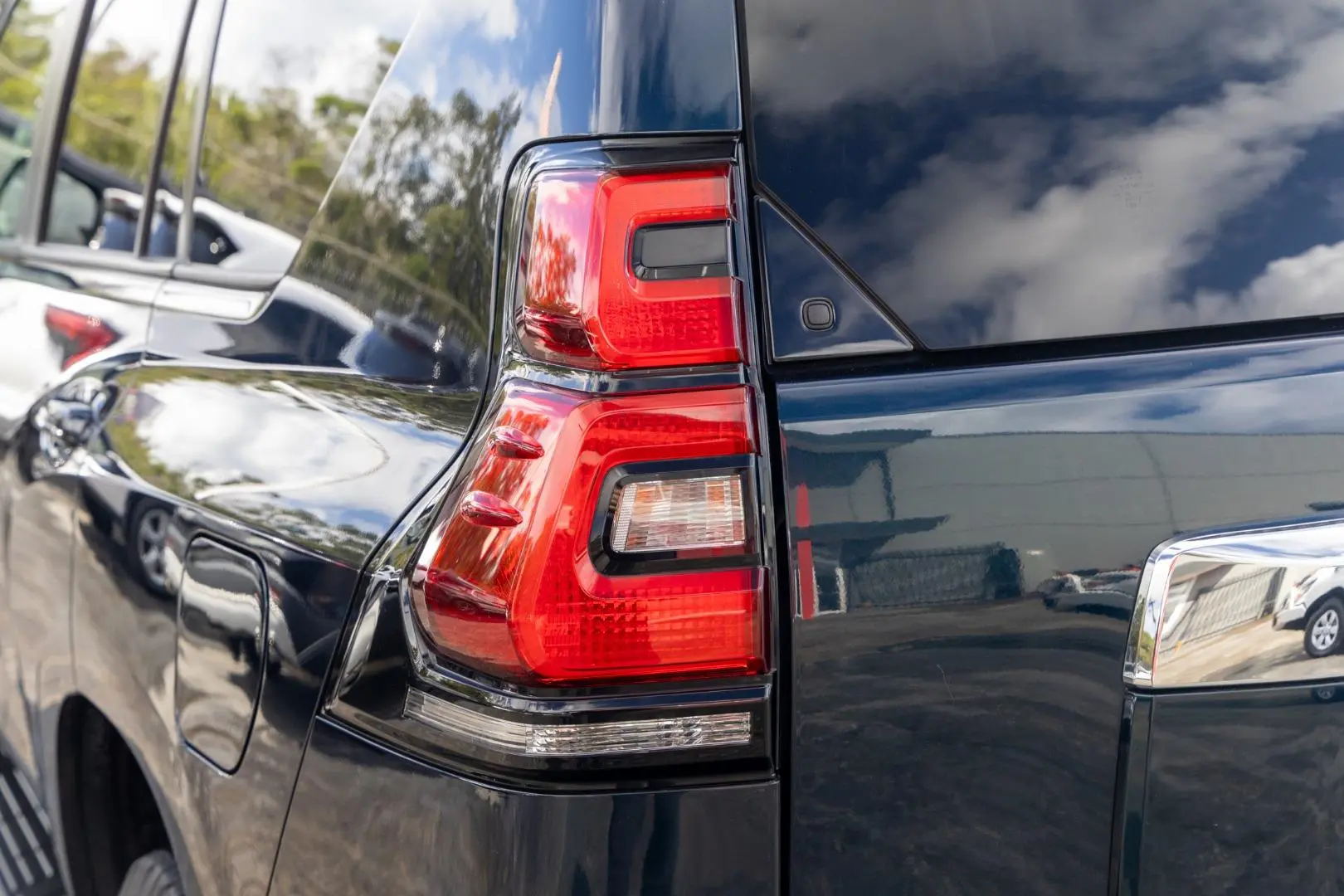 2021 Toyota Landcruiser Prado Gallery Image 20
