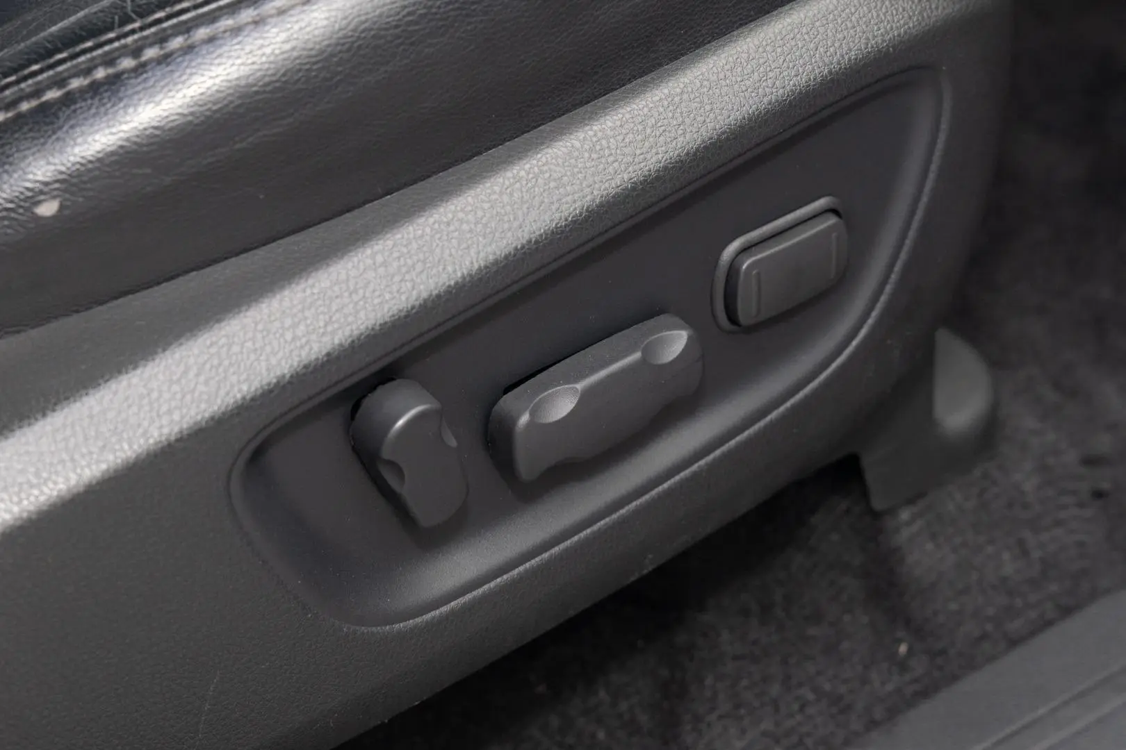 2022 Mitsubishi Pajero Sport Gallery Image 20