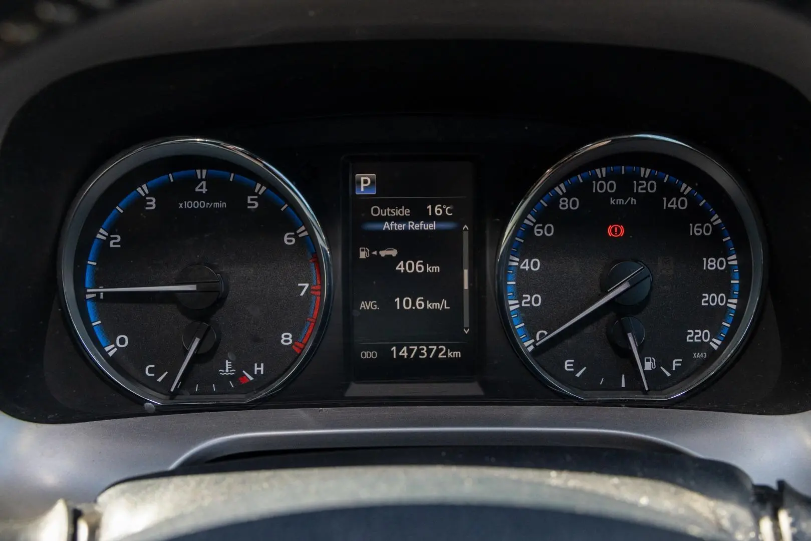 2017 Toyota RAV4 Gallery Image 13
