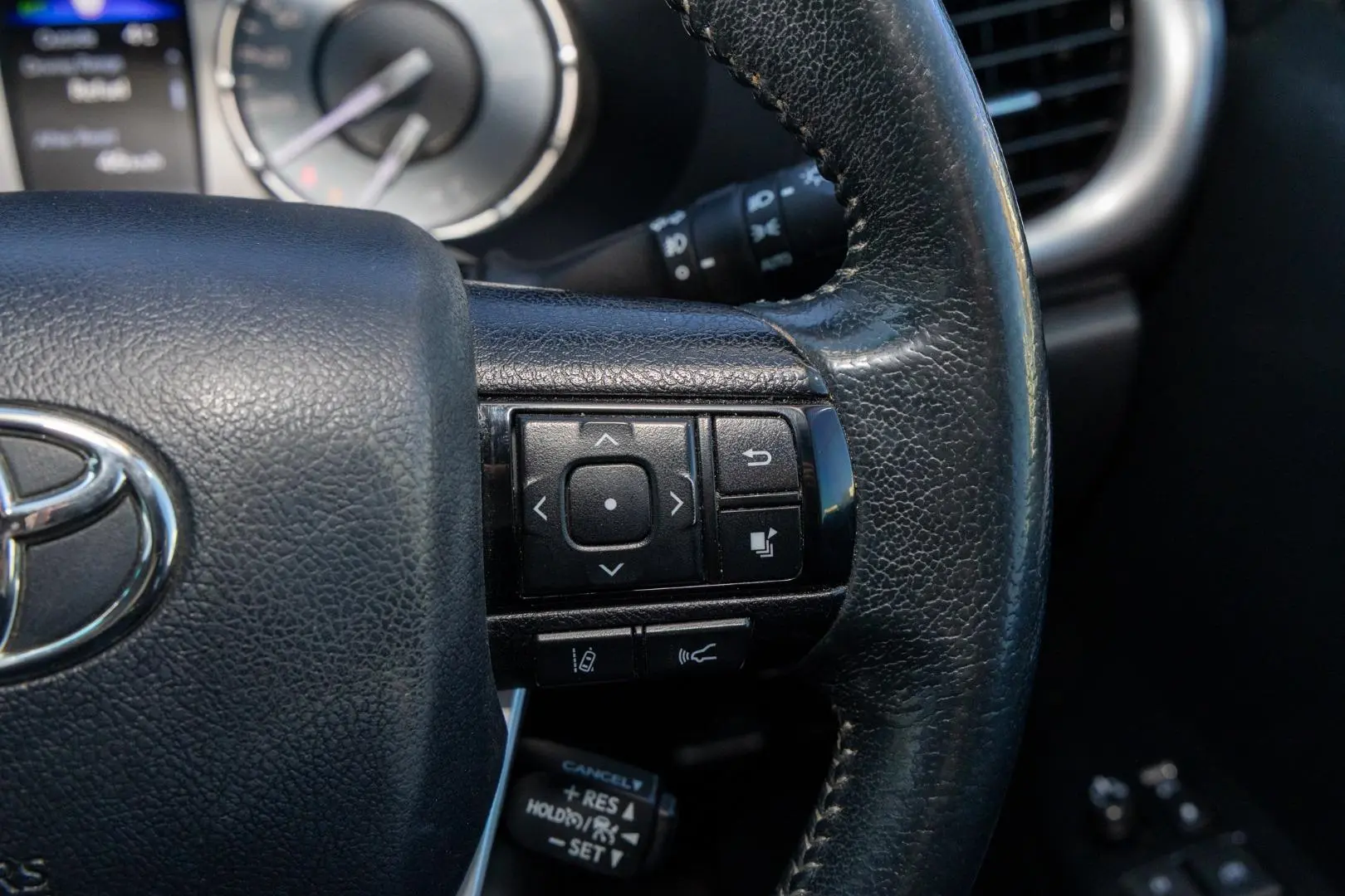 2023 Toyota Hilux Gallery Image 12