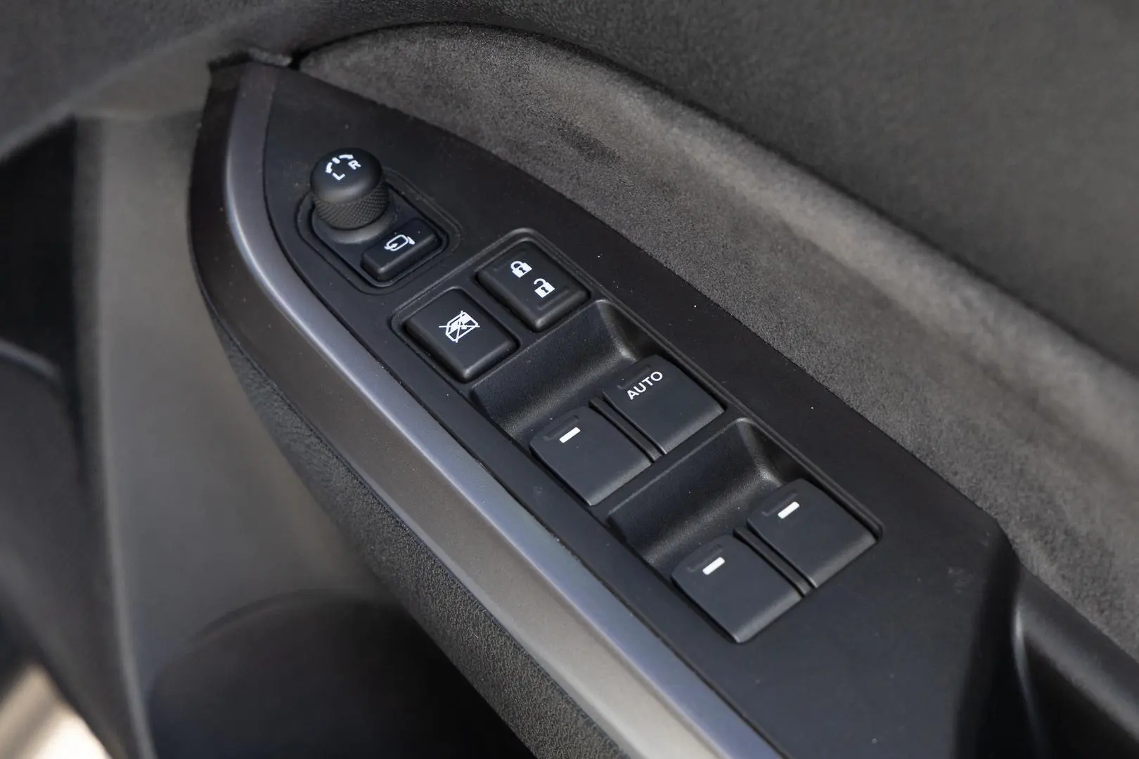 2021 Suzuki Vitara Gallery Image 18