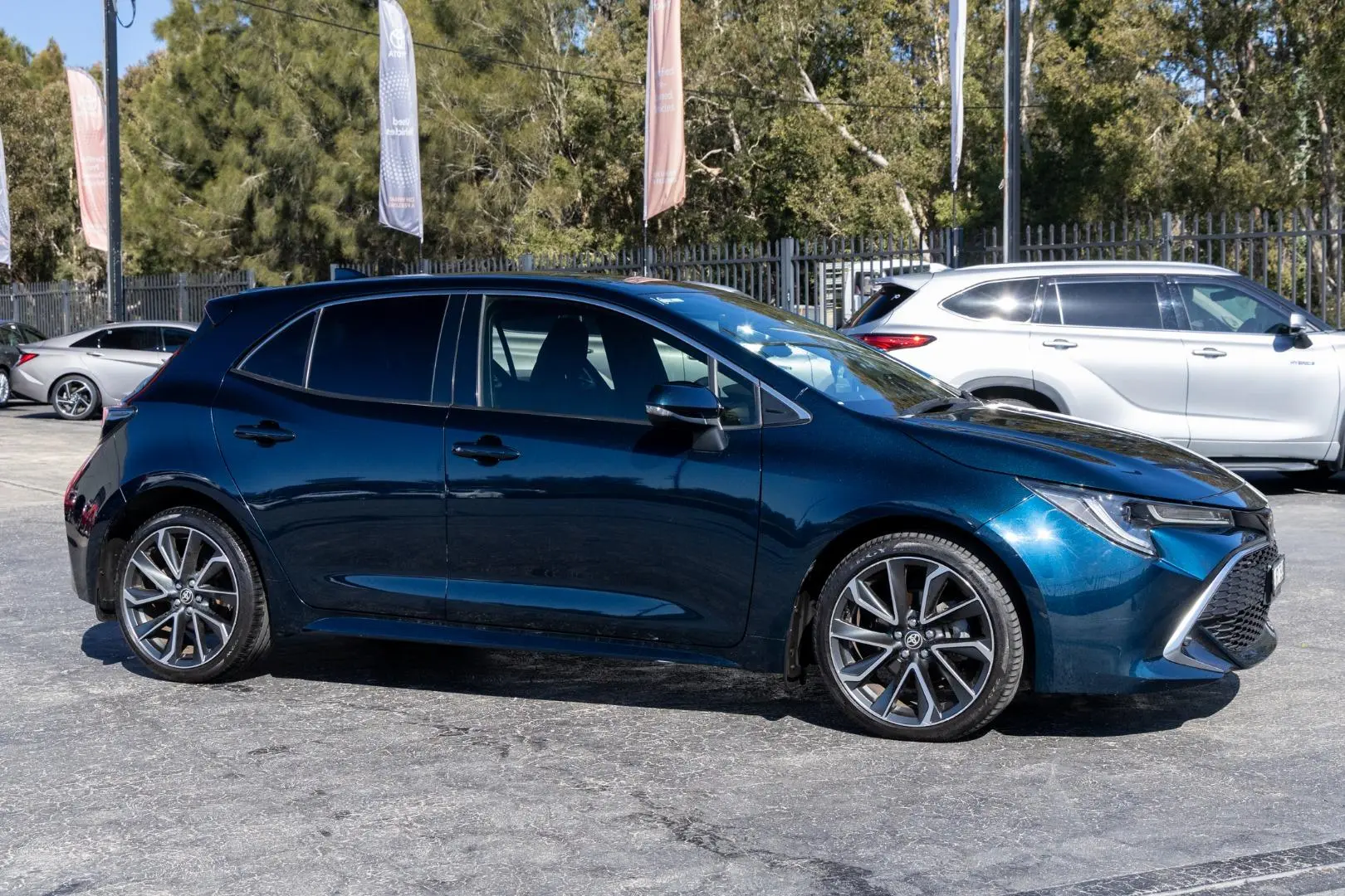 2019 Toyota Corolla Gallery Image 3