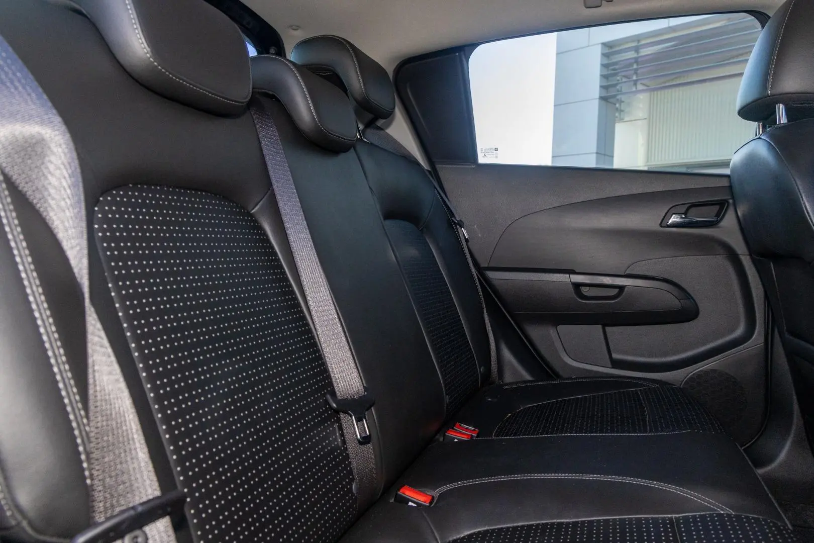 2017 Holden Barina Gallery Image 9