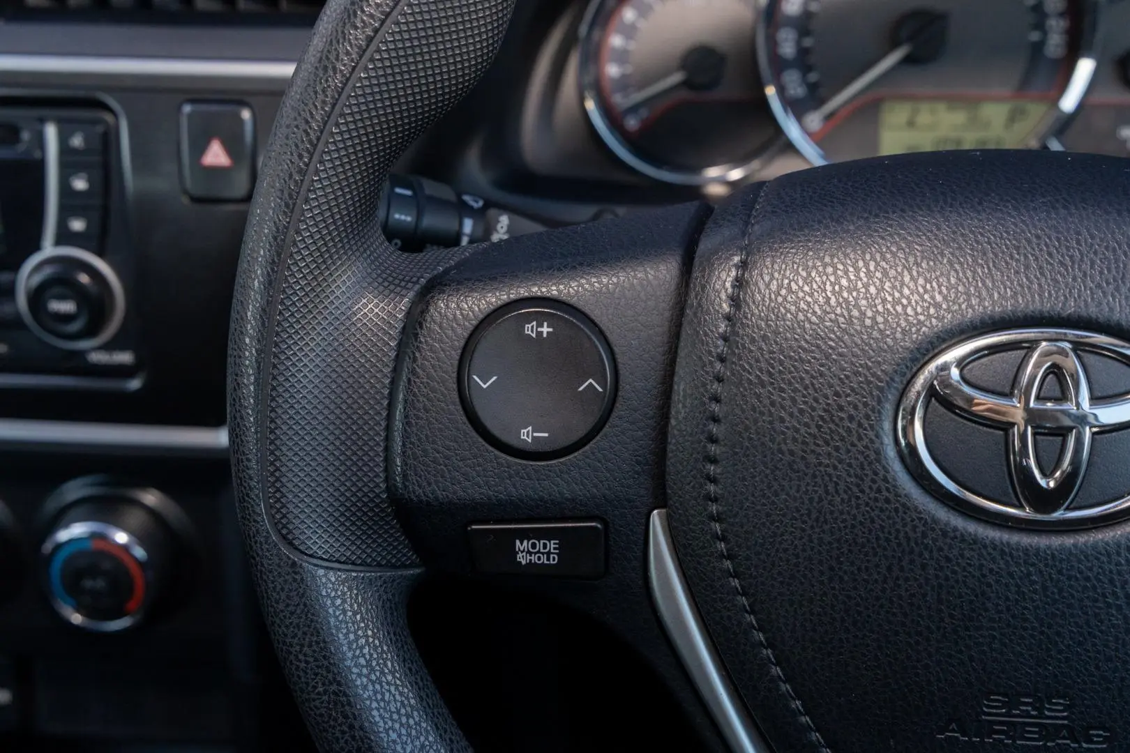 2014 Toyota Corolla Gallery Image 11