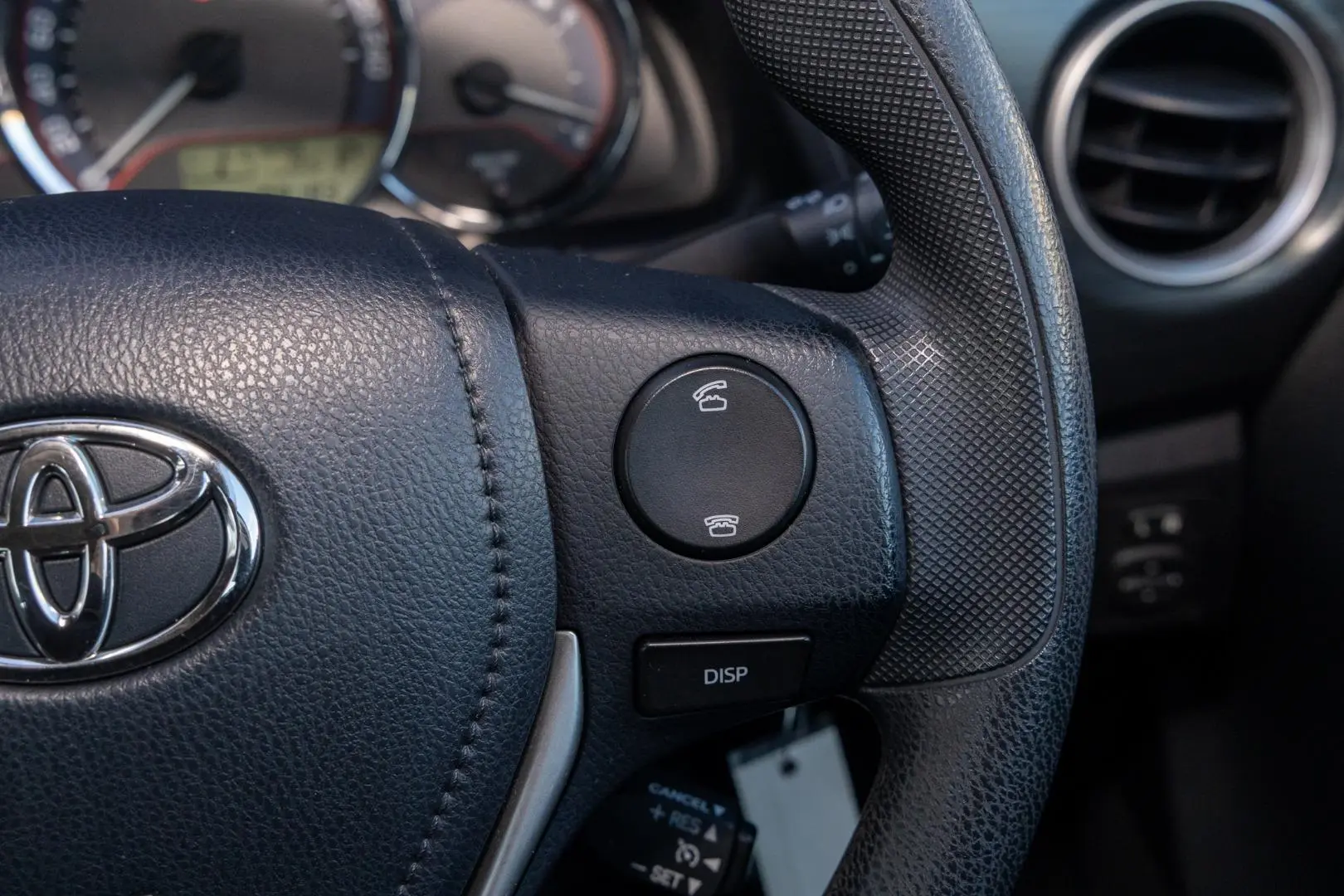 2014 Toyota Corolla Gallery Image 12