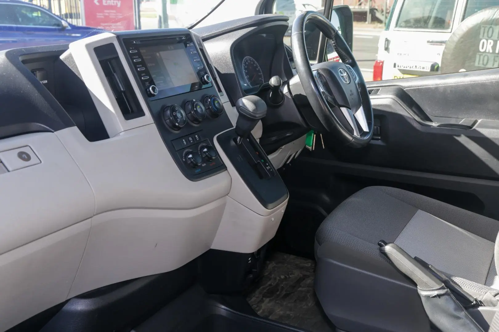 2019 Toyota Hiace Gallery Image 9