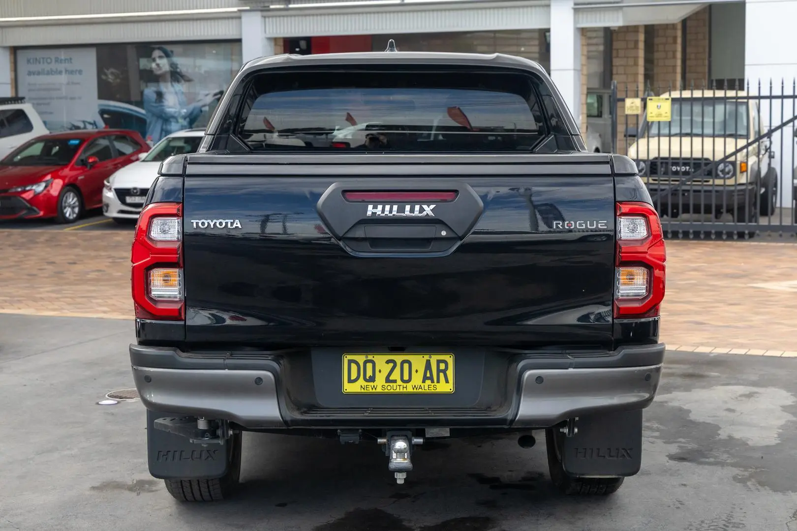 2021 Toyota Hilux Gallery Image 5