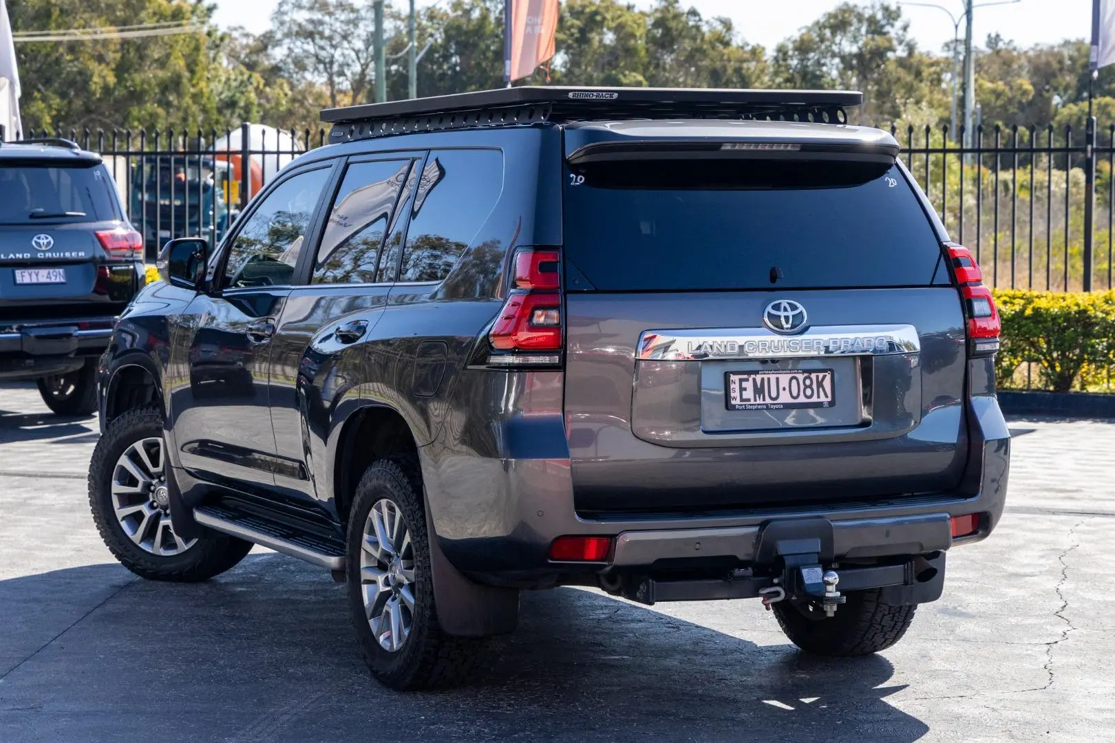 2021 Toyota Landcruiser Prado Gallery Image 2