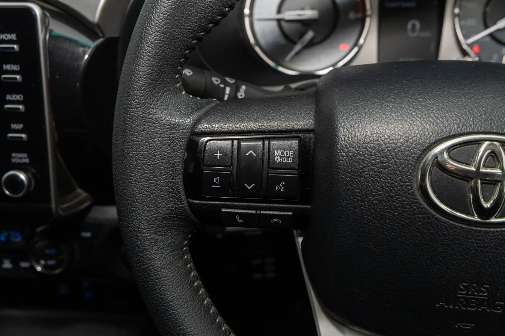2022 Toyota Hilux Gallery Image 11