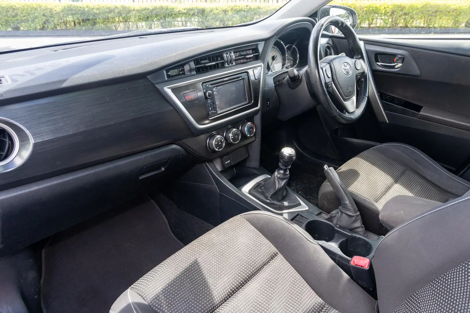 2014 Toyota Corolla Gallery Image 8
