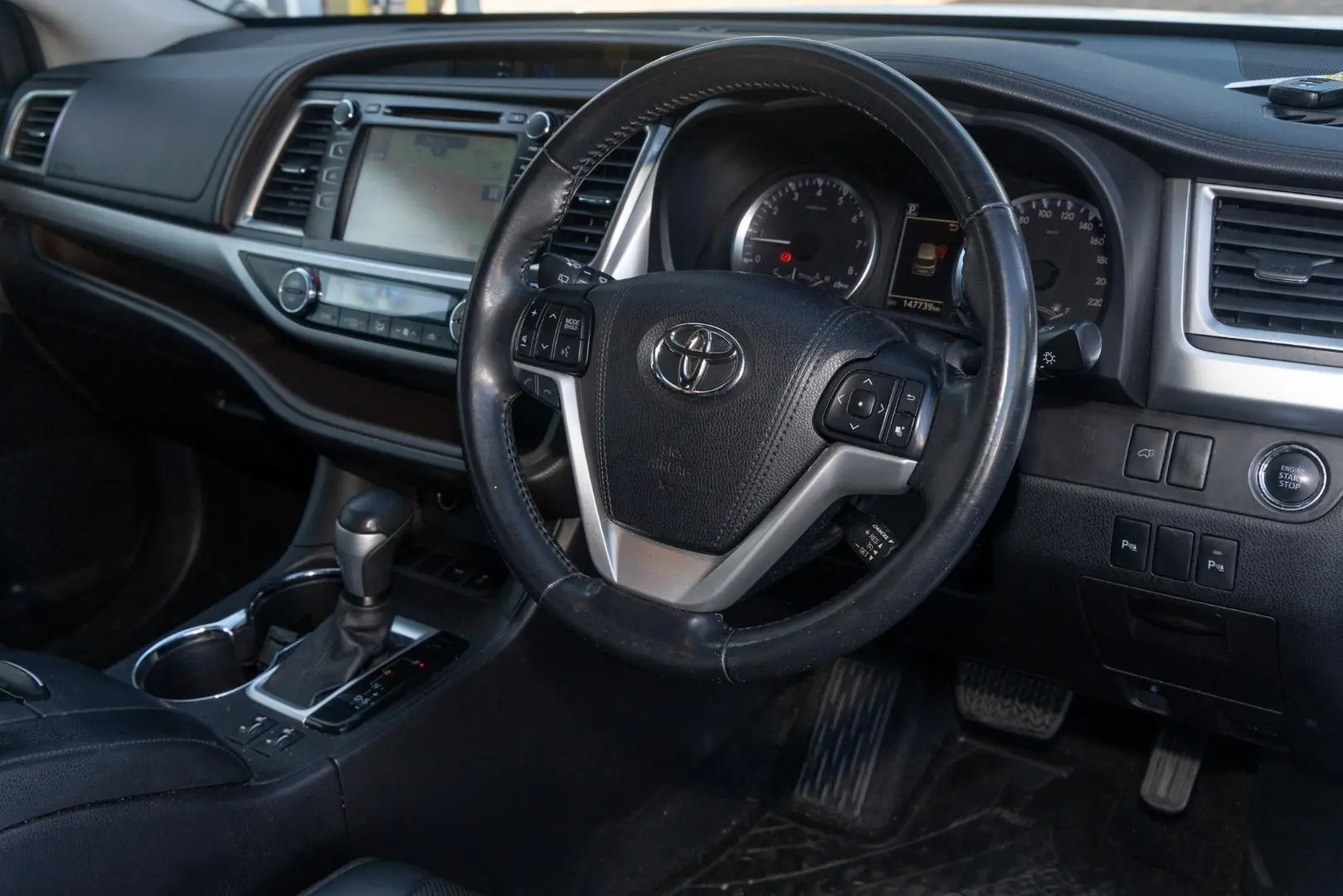 2017 Toyota Kluger Gallery Image 7