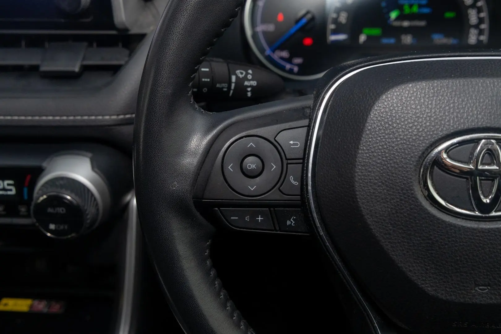 2024 Toyota RAV4 Gallery Image 11