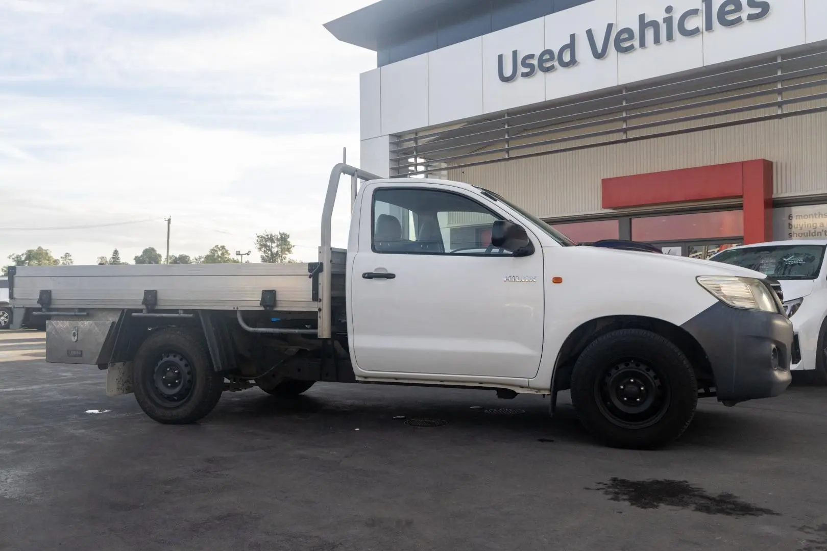2019 Toyota Hilux Gallery Image 3