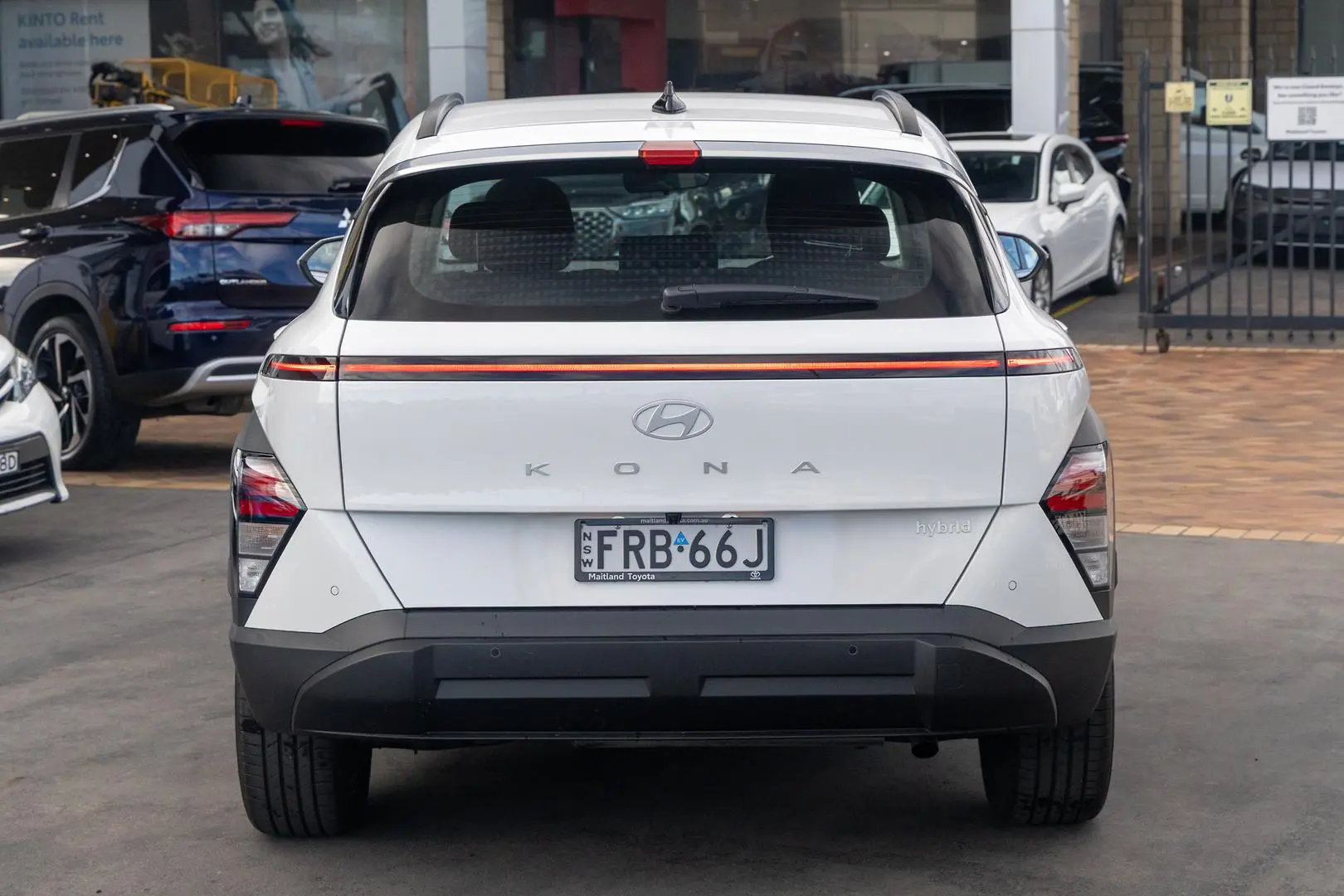 2025 Hyundai Kona Gallery Image 5
