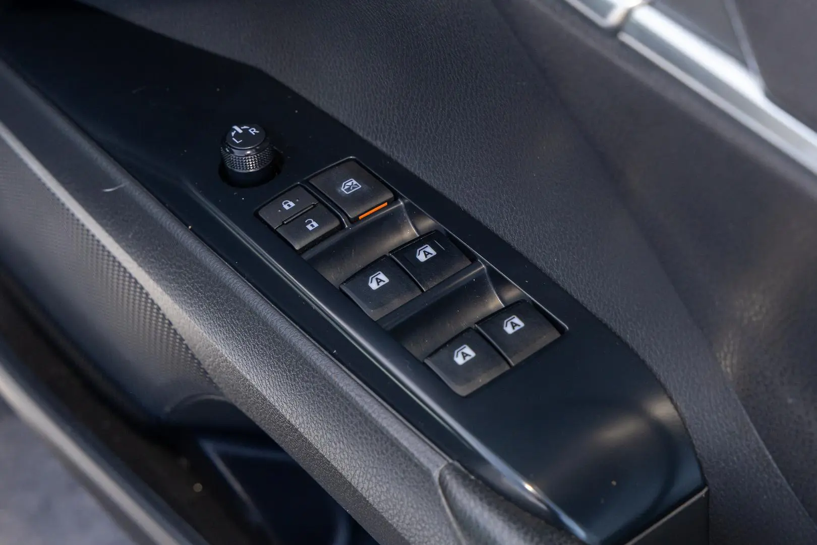 2020 Toyota Camry Gallery Image 16