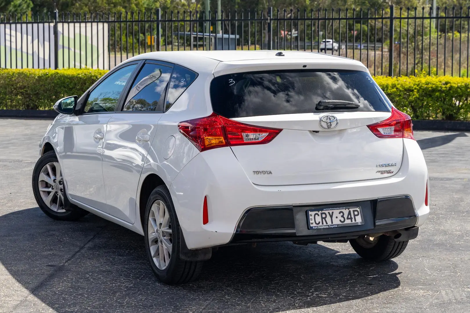 2014 Toyota Corolla Gallery Image 2