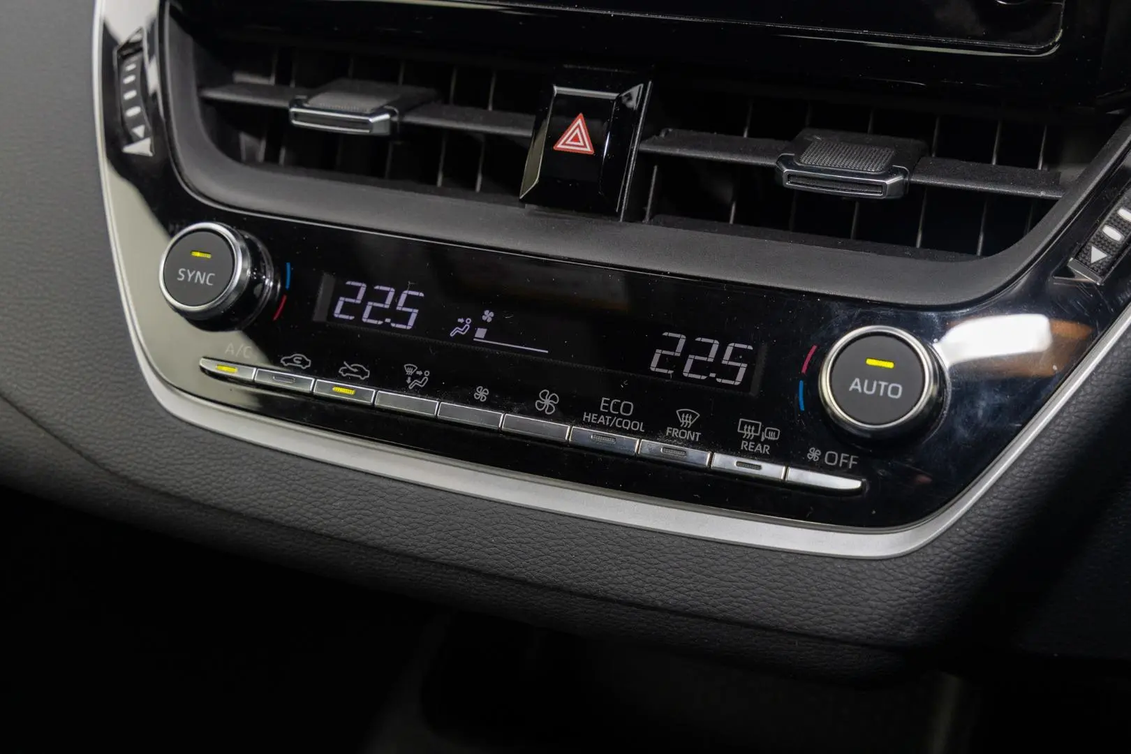 2025 Toyota Corolla Gallery Image 16