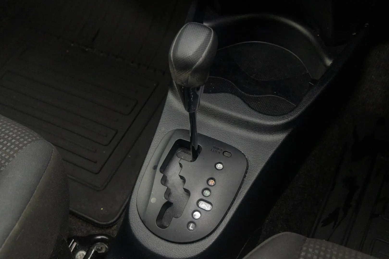 2019 Toyota Yaris Gallery Image 17