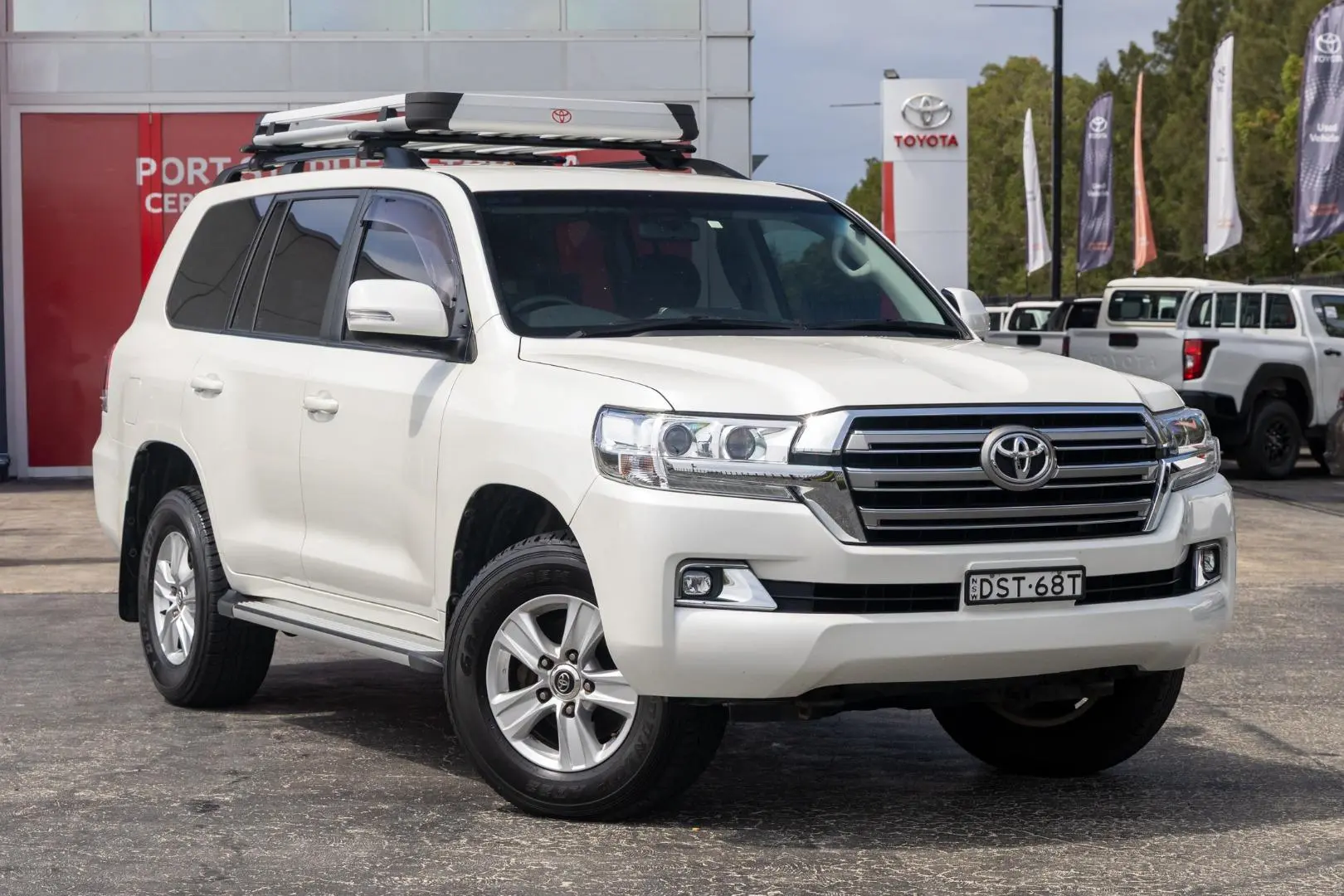 2017 Toyota Landcruiser Gallery Image 1