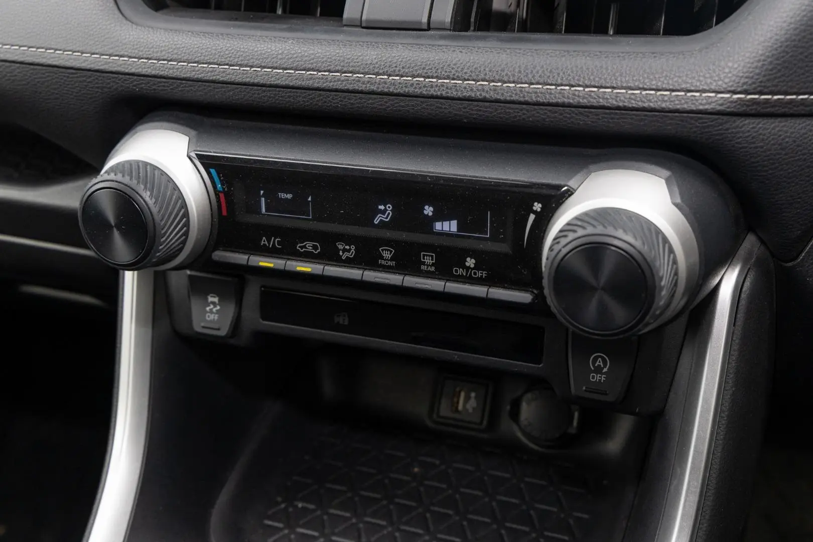 2022 Toyota RAV4 Gallery Image 16