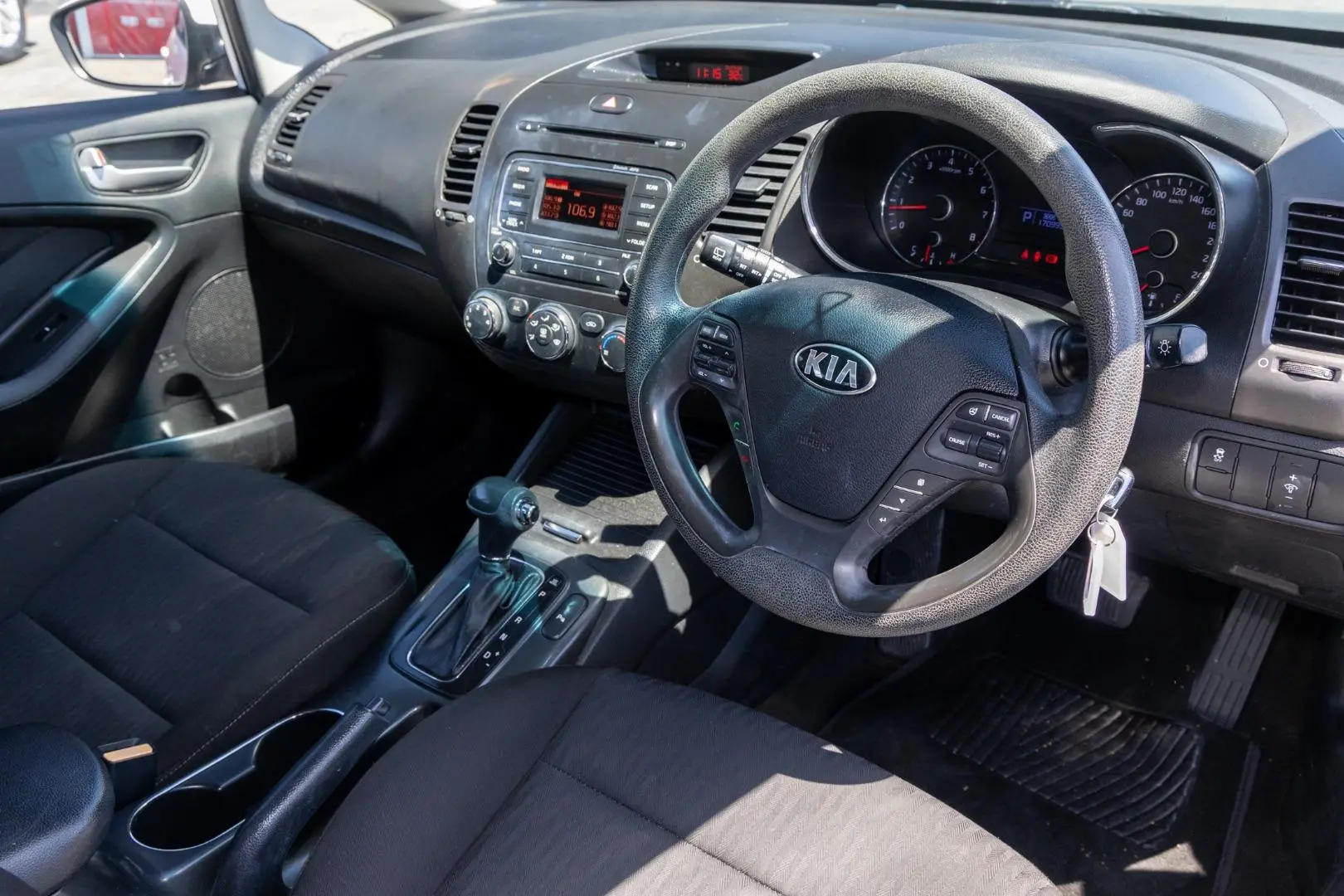 2015 Kia Cerato Gallery Image 7