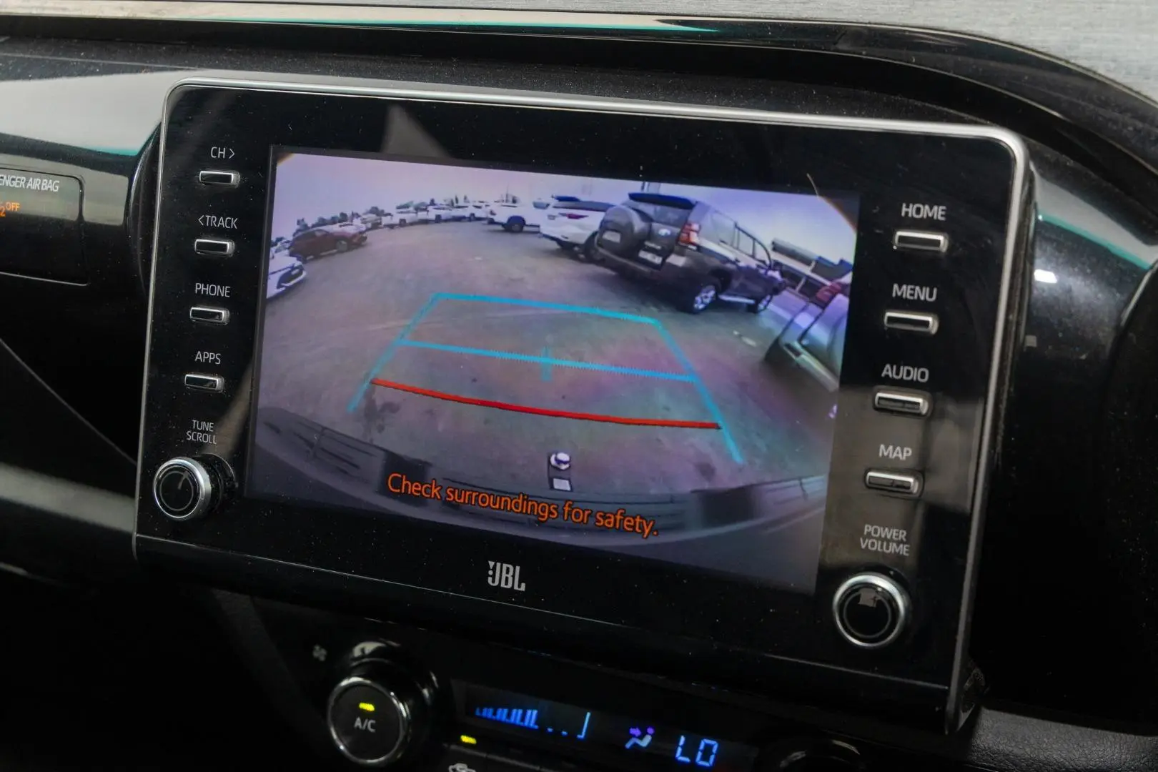 2021 Toyota Hilux Gallery Image 15