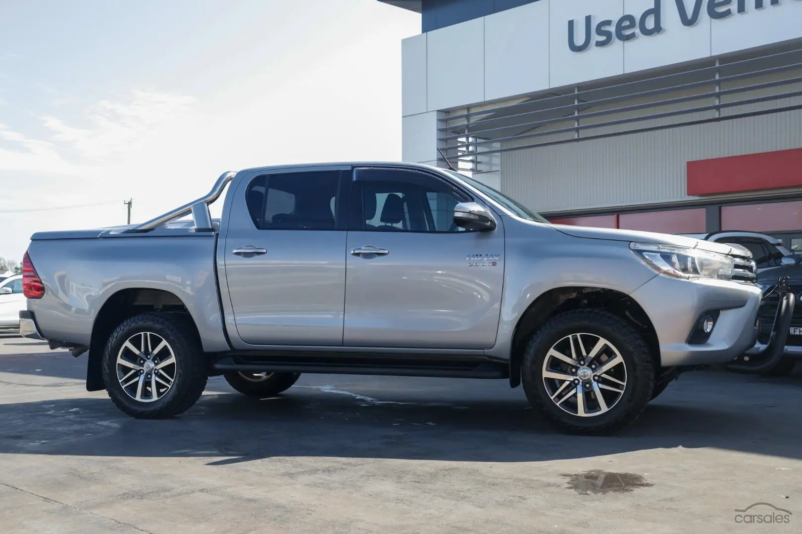 2017 Toyota Hilux Image 3