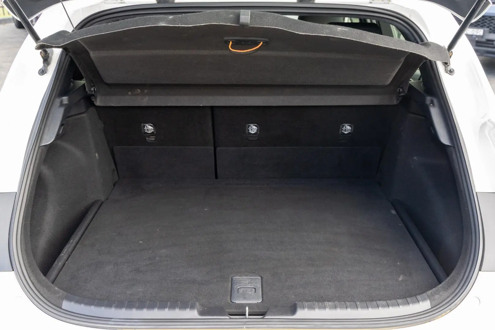 2020 Toyota Corolla Gallery Image 18