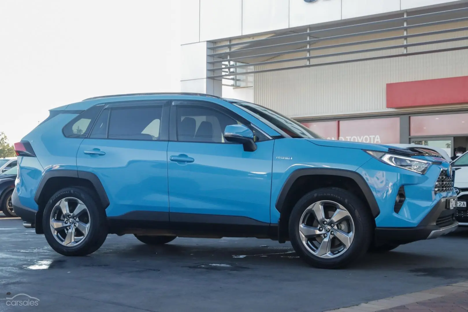 2020 Toyota RAV4 Image 3