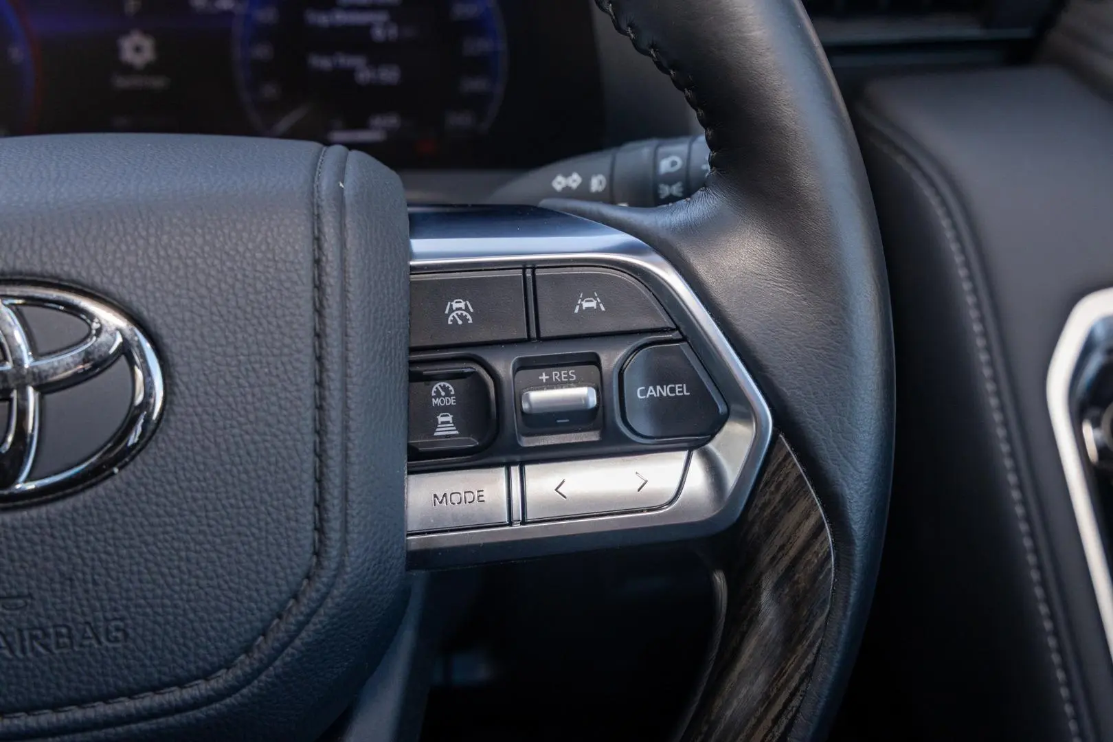 2025 Toyota Landcruiser Gallery Image 12