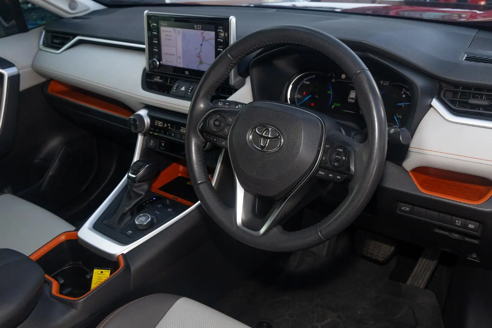 2022 Toyota RAV4 Gallery Image 7
