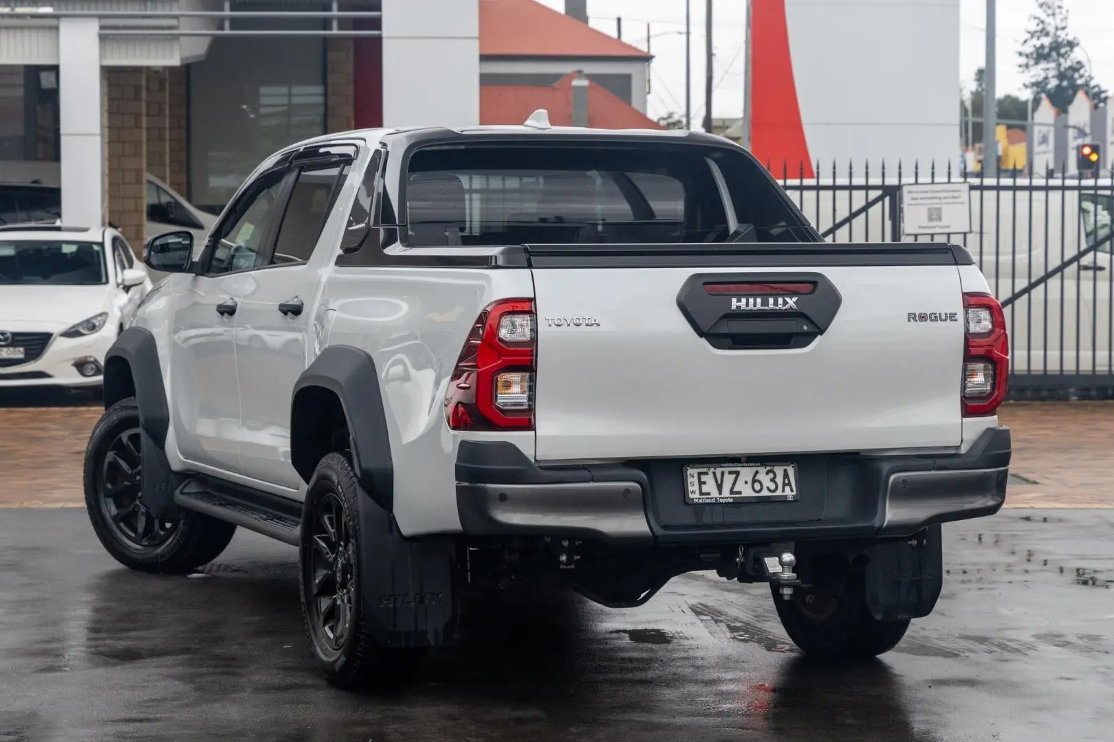 2022 Toyota Hilux Gallery Image 1