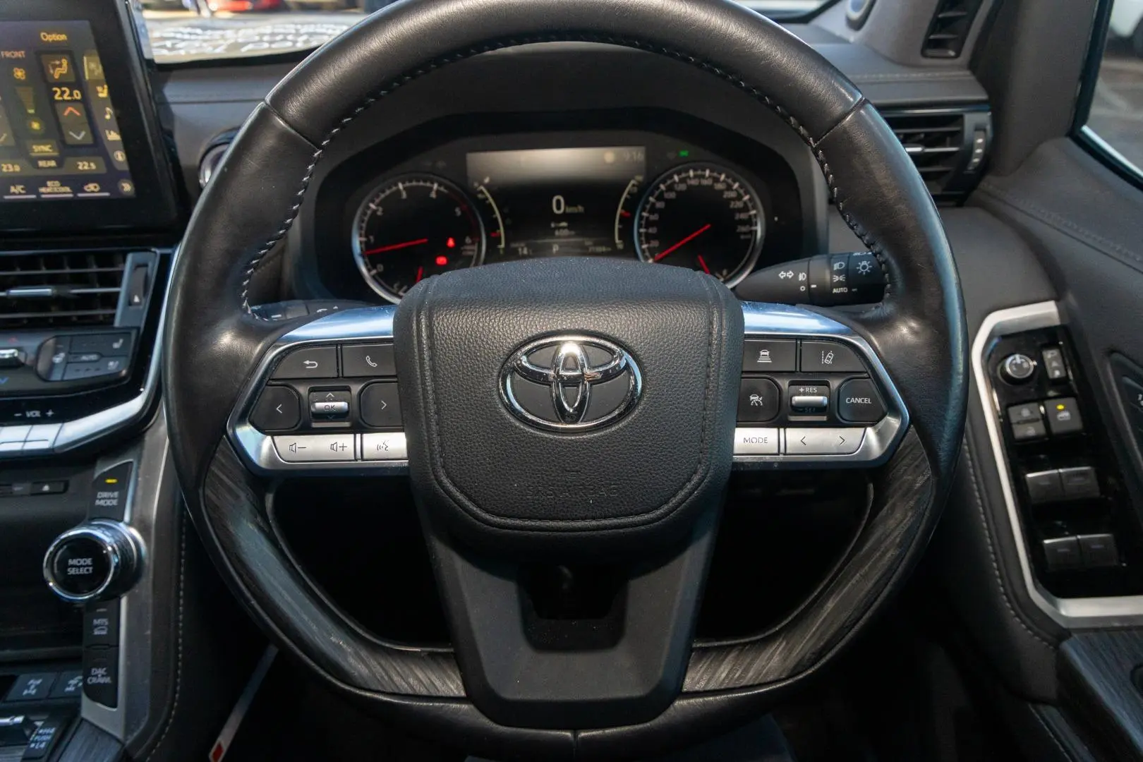 2022 Toyota Landcruiser Gallery Image 10