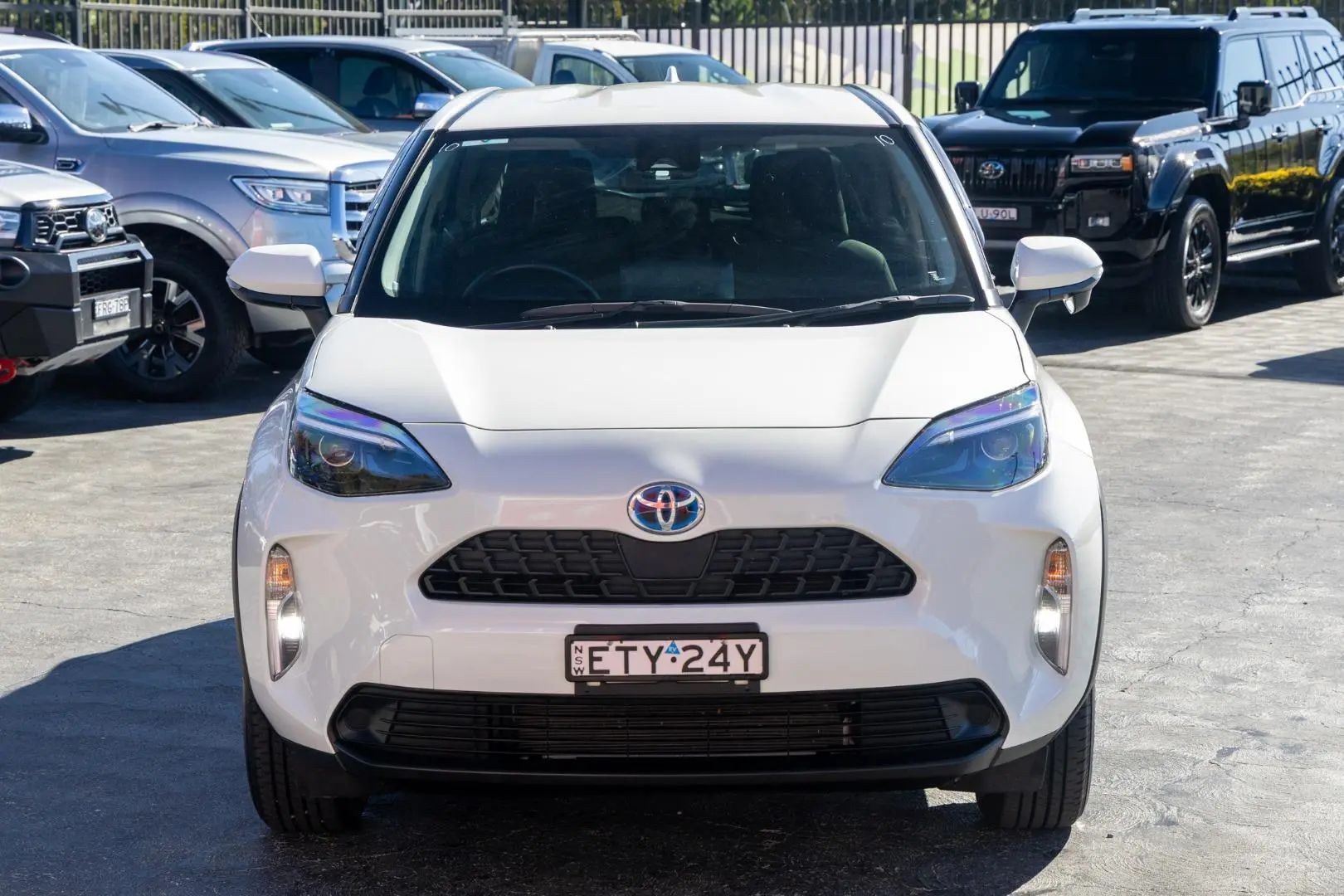 2022 Toyota Yaris Cross Gallery Image 4