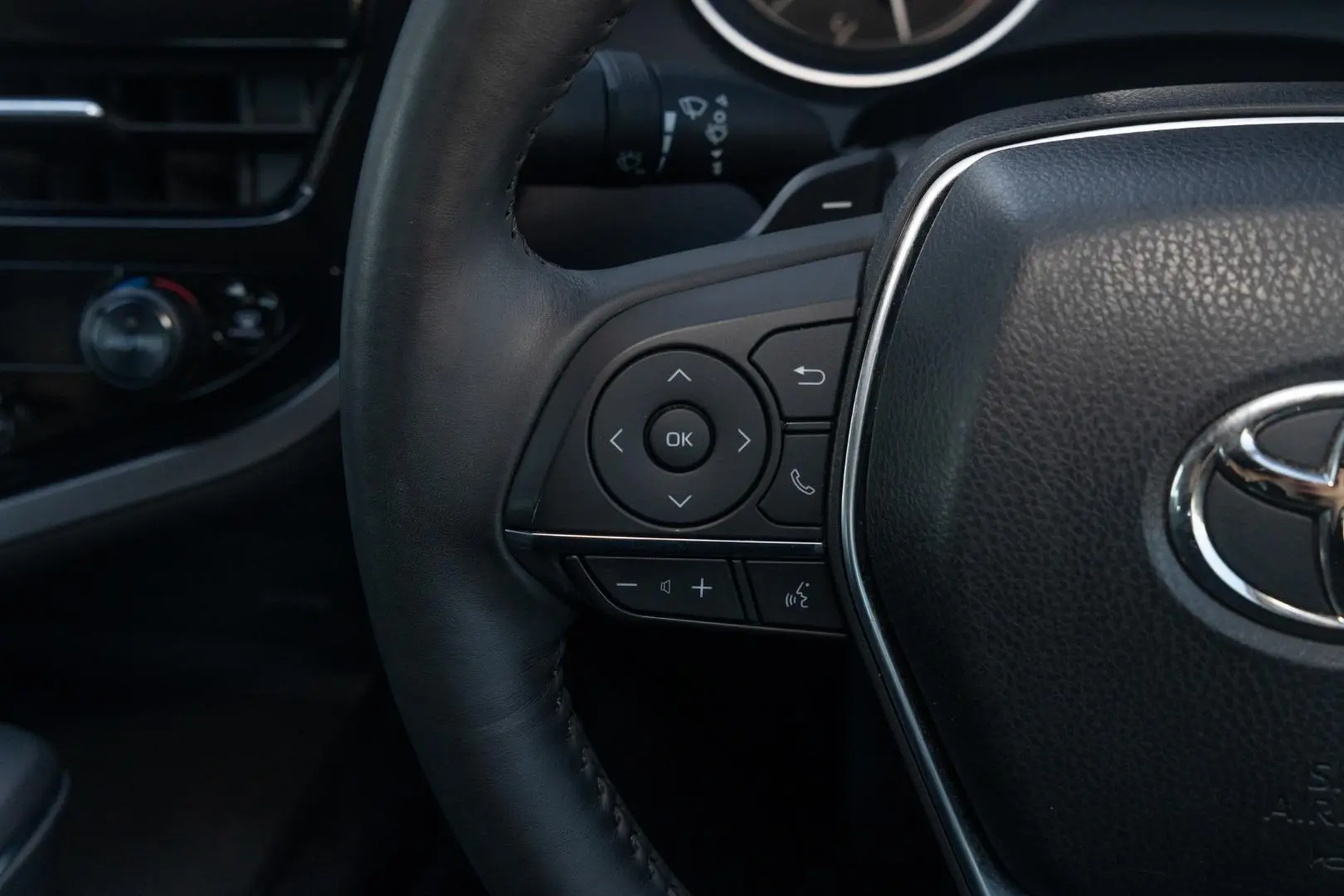 2021 Toyota Camry Gallery Image 11