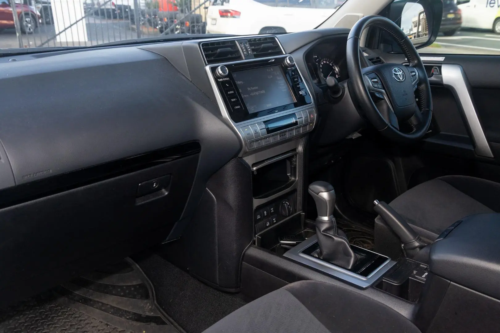 2020 Toyota Landcruiser Prado Gallery Image 8