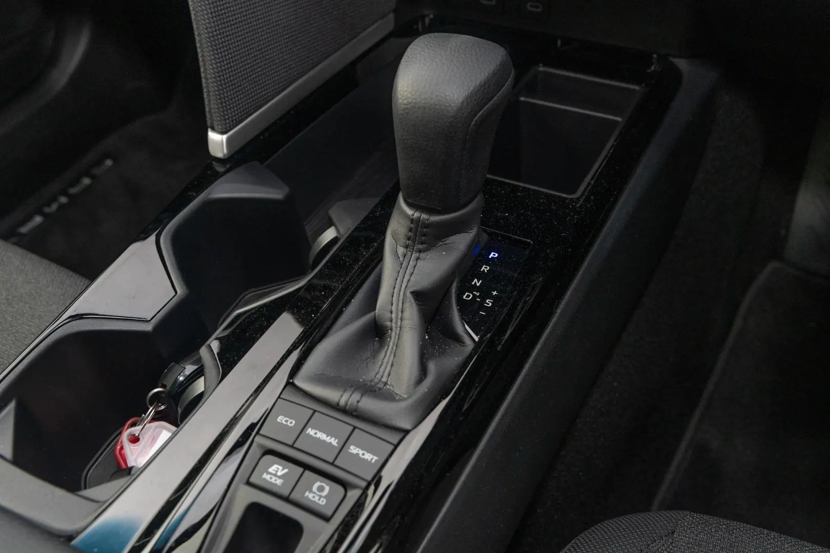 2024 Toyota Camry Gallery Image 16