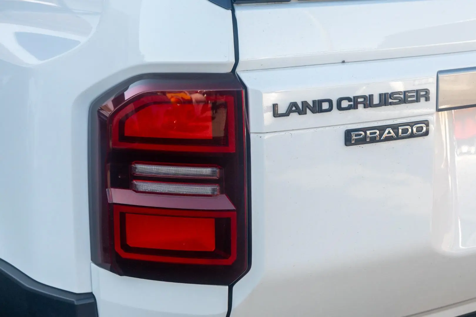 2024 Toyota Landcruiser Prado Gallery Image 20