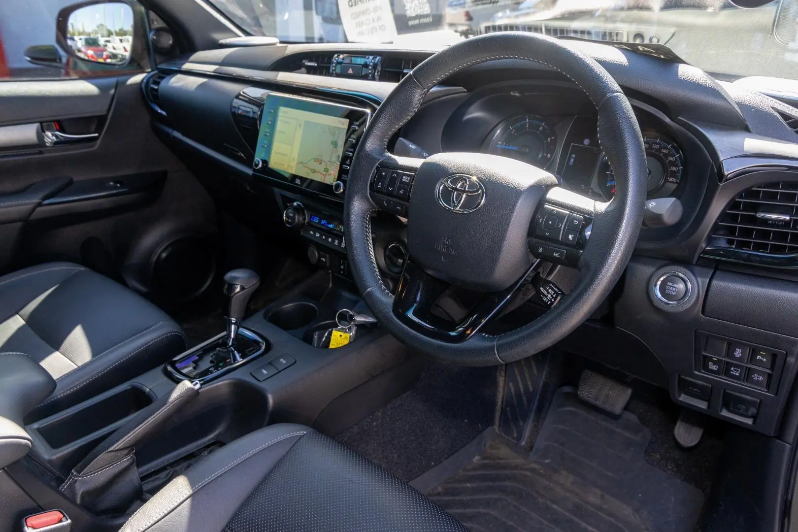 2024 Toyota Hilux Gallery Image 7