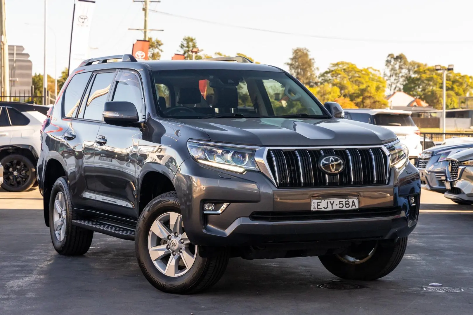 2020 Toyota Landcruiser Prado Gallery Image 1